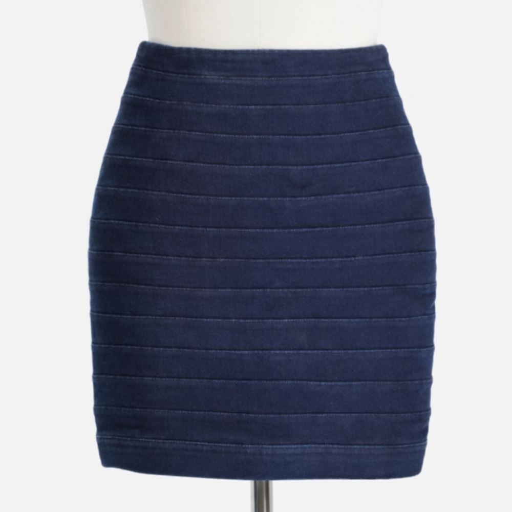 Vintage 90s EXPRESS Dark Wash Denim Bandage Skirt Size 6